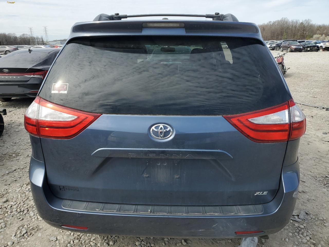 2015 TOYOTA SIENNA XLE - Фото 6