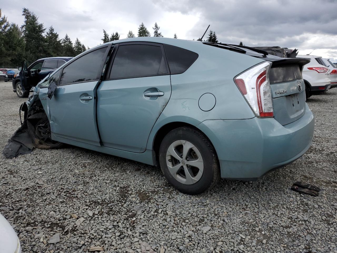 2015 TOYOTA PRIUS - Image 2