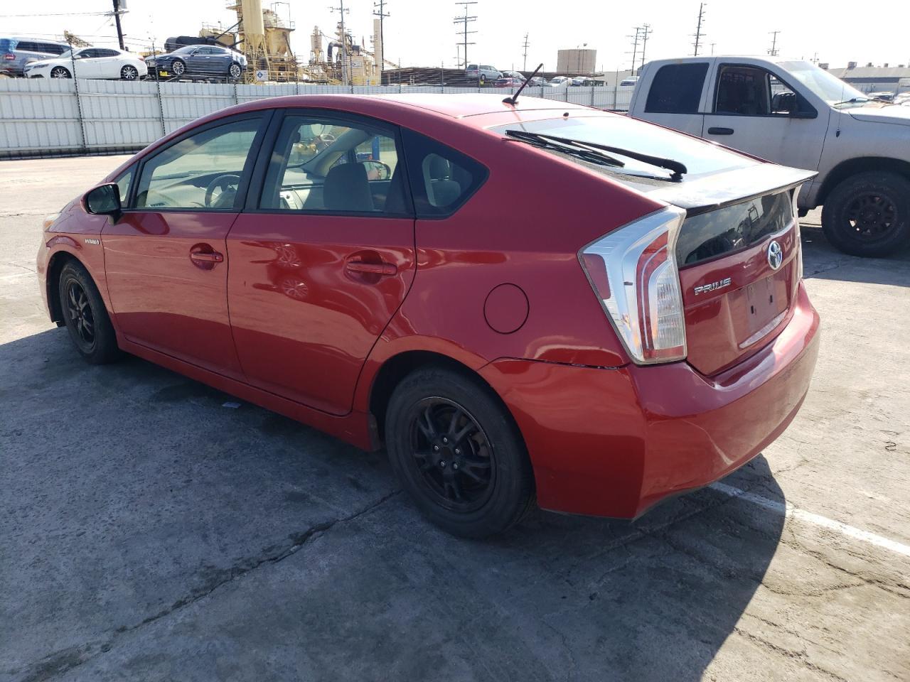 2015 TOYOTA PRIUS - Image 2