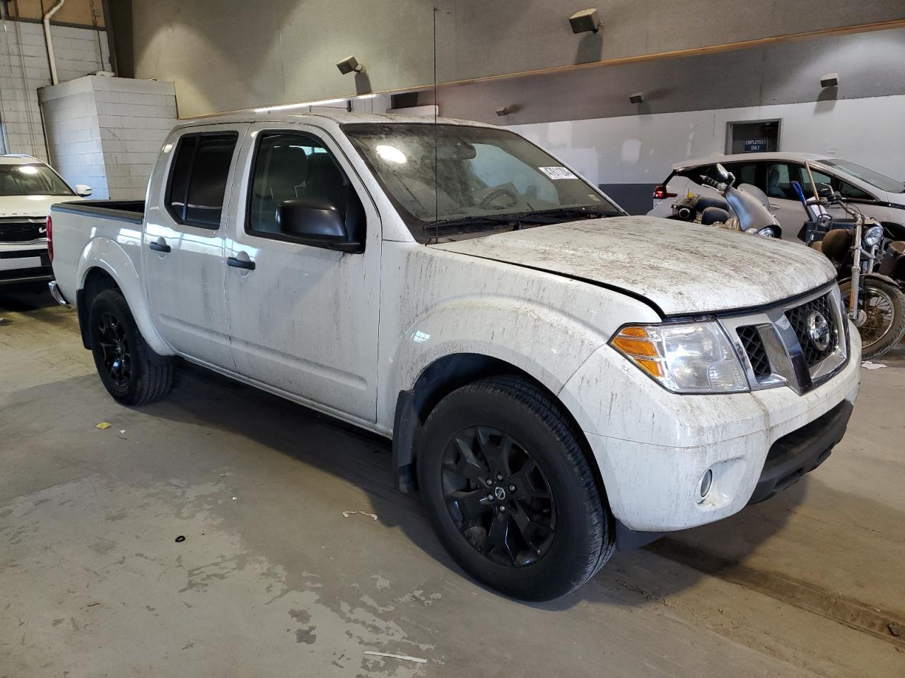 2019 NISSAN FRONTIER S - Фото 4