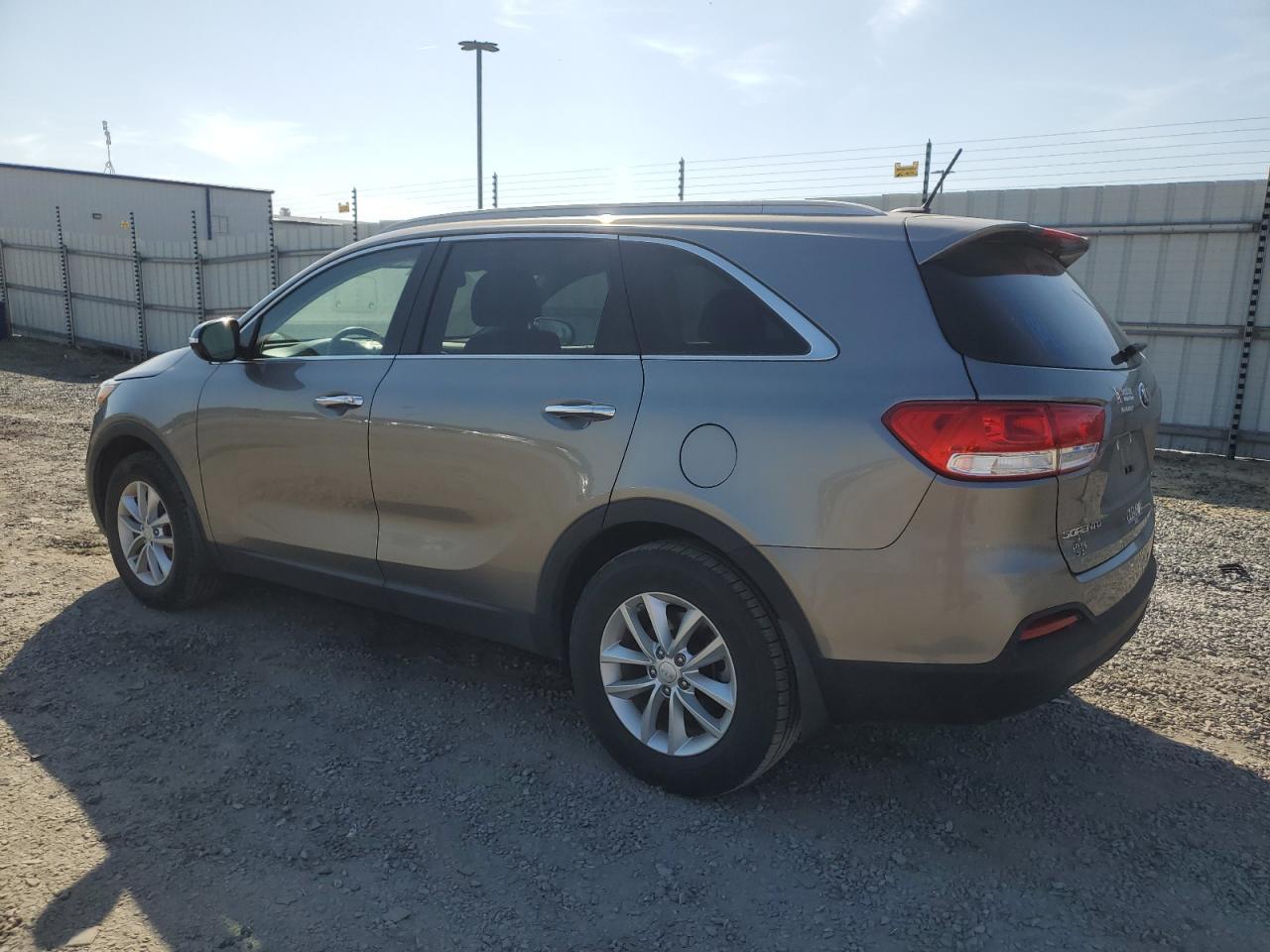 2017 KIA SORENTO LX - Фото 2