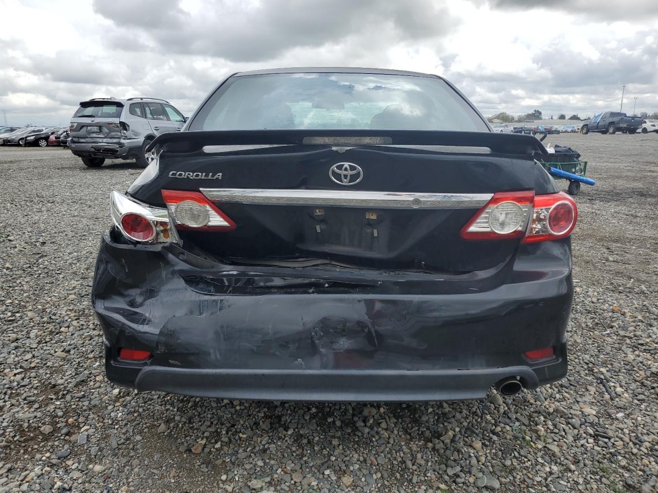 2013 TOYOTA COROLLA BA - Image 6
