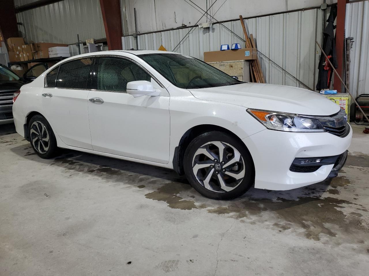 2016 HONDA ACCORD EXL - Image 4
