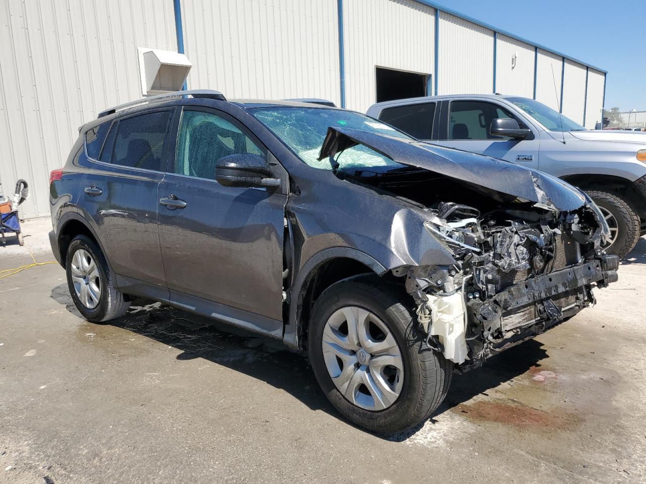 2015 TOYOTA RAV4 LE - Фото 4