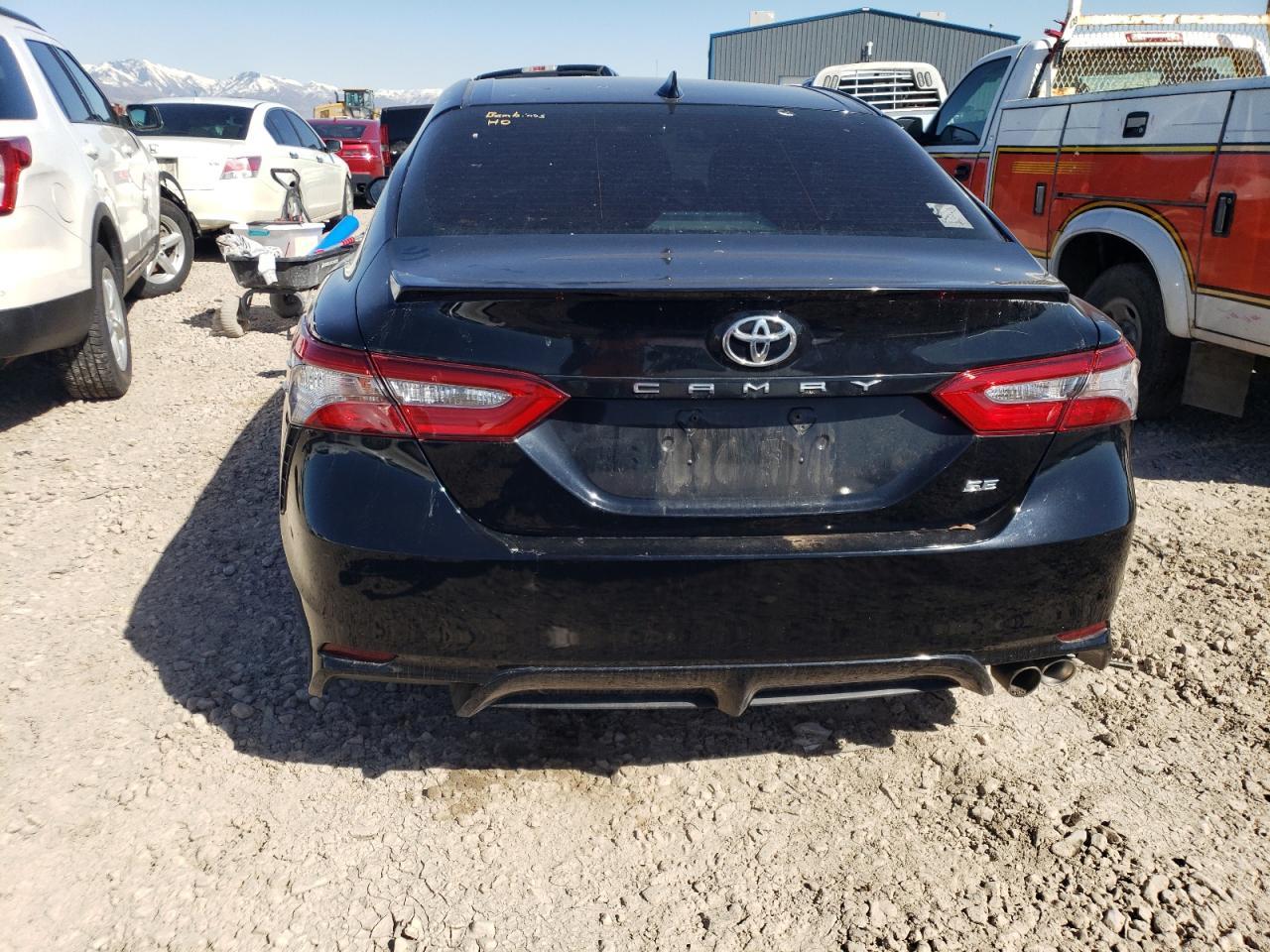 2018 TOYOTA CAMRY L - Фото 6