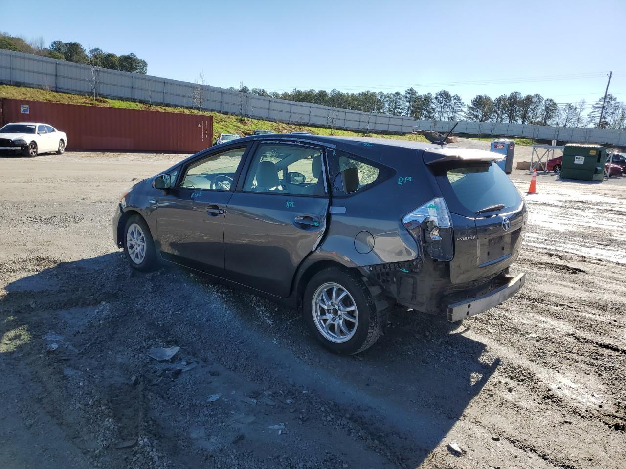2013 TOYOTA PRIUS V - Фото 2