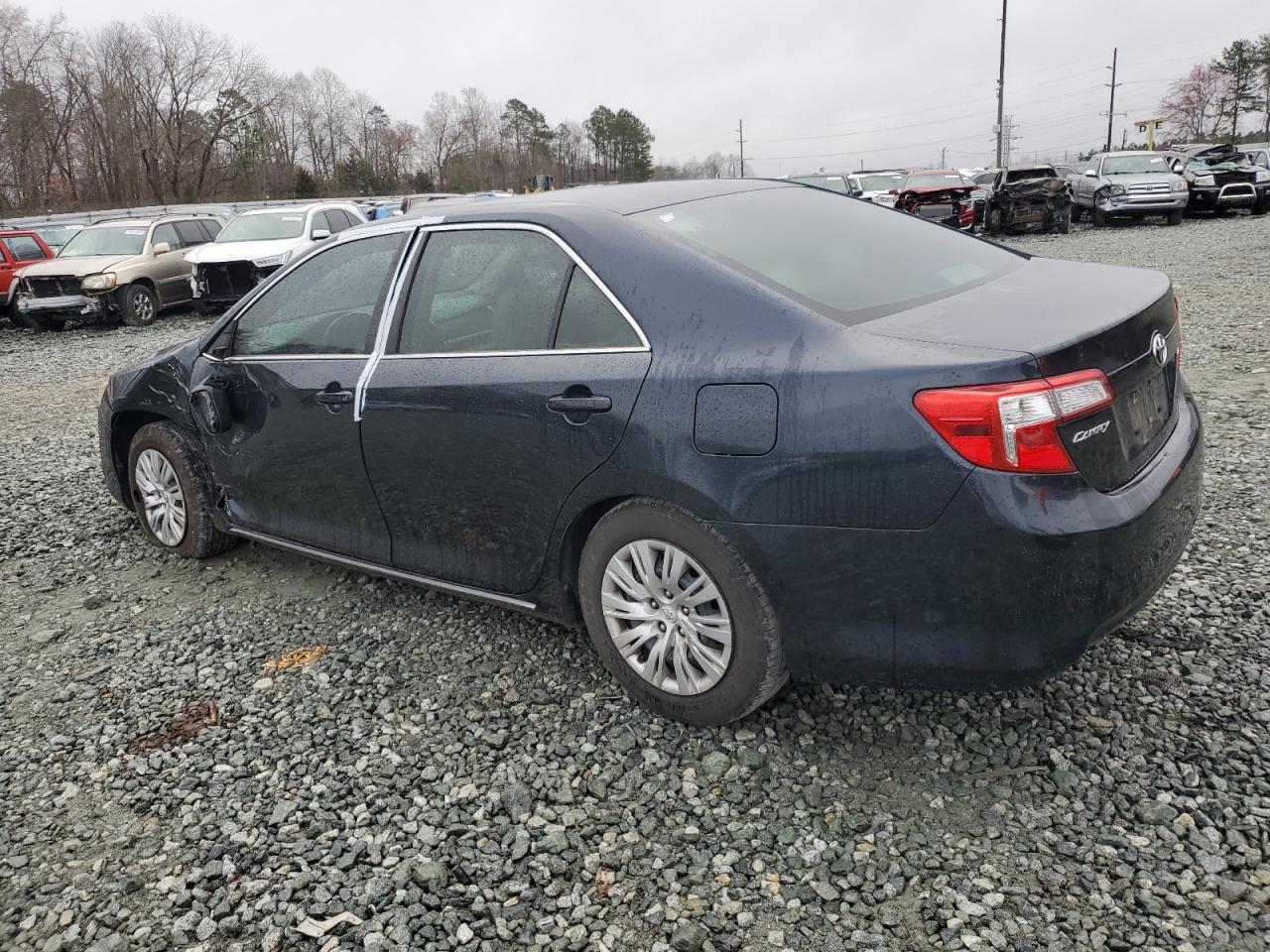 2014 TOYOTA CAMRY L - Image 2
