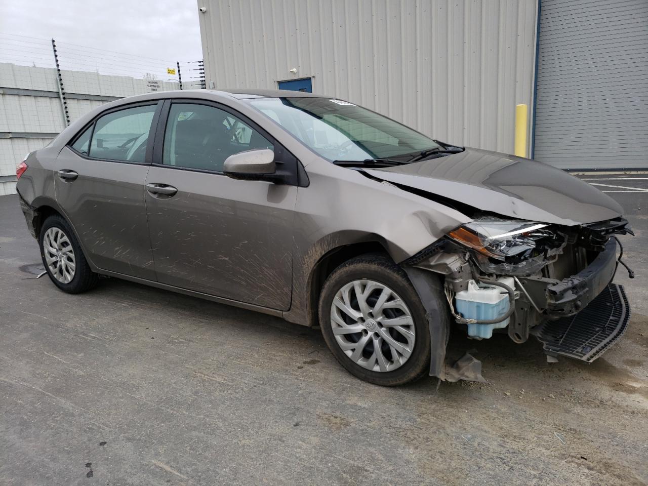 2018 TOYOTA COROLLA L - Image 4