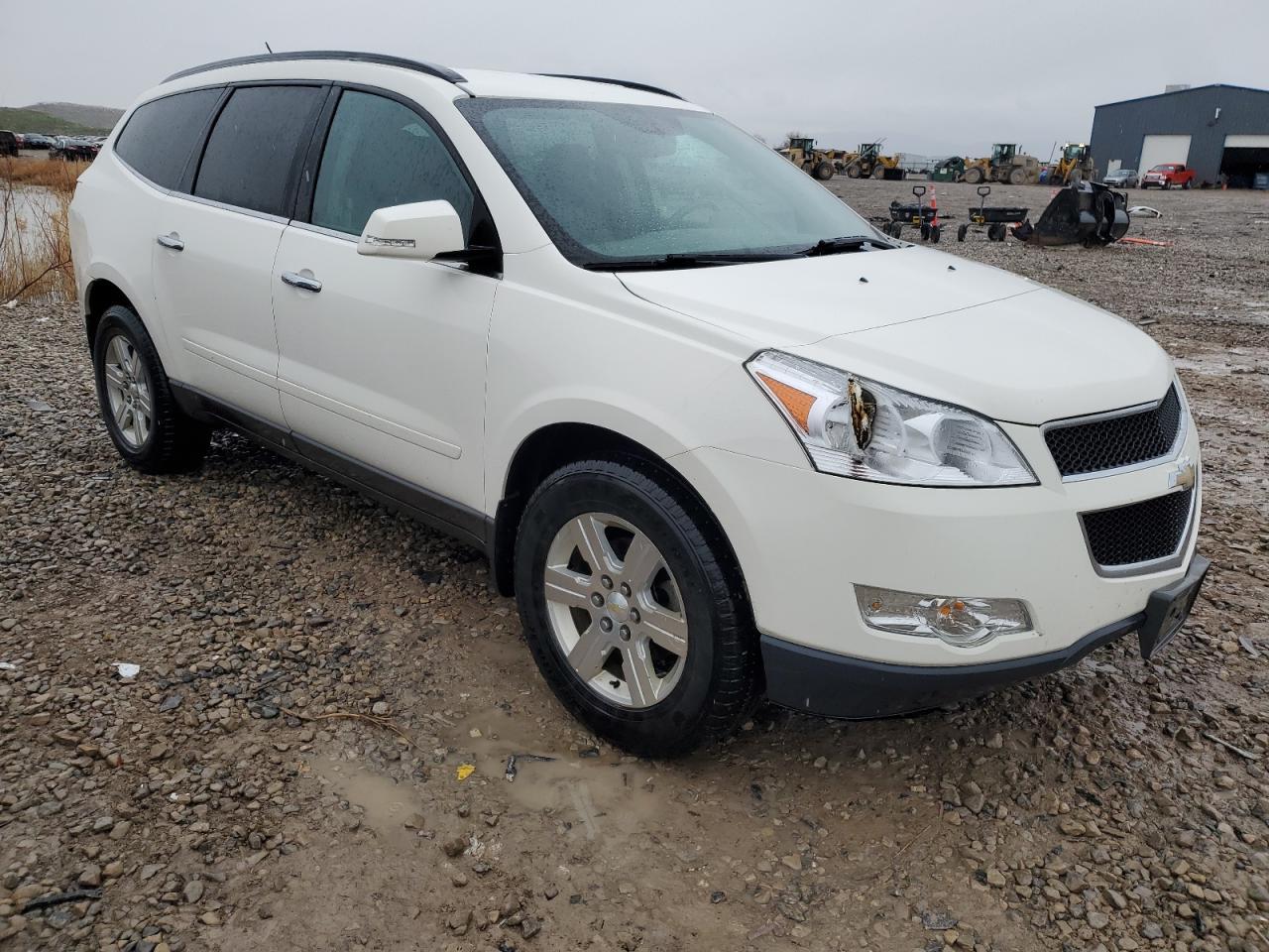 2011 CHEVROLET TRAVERSE L - Image 4