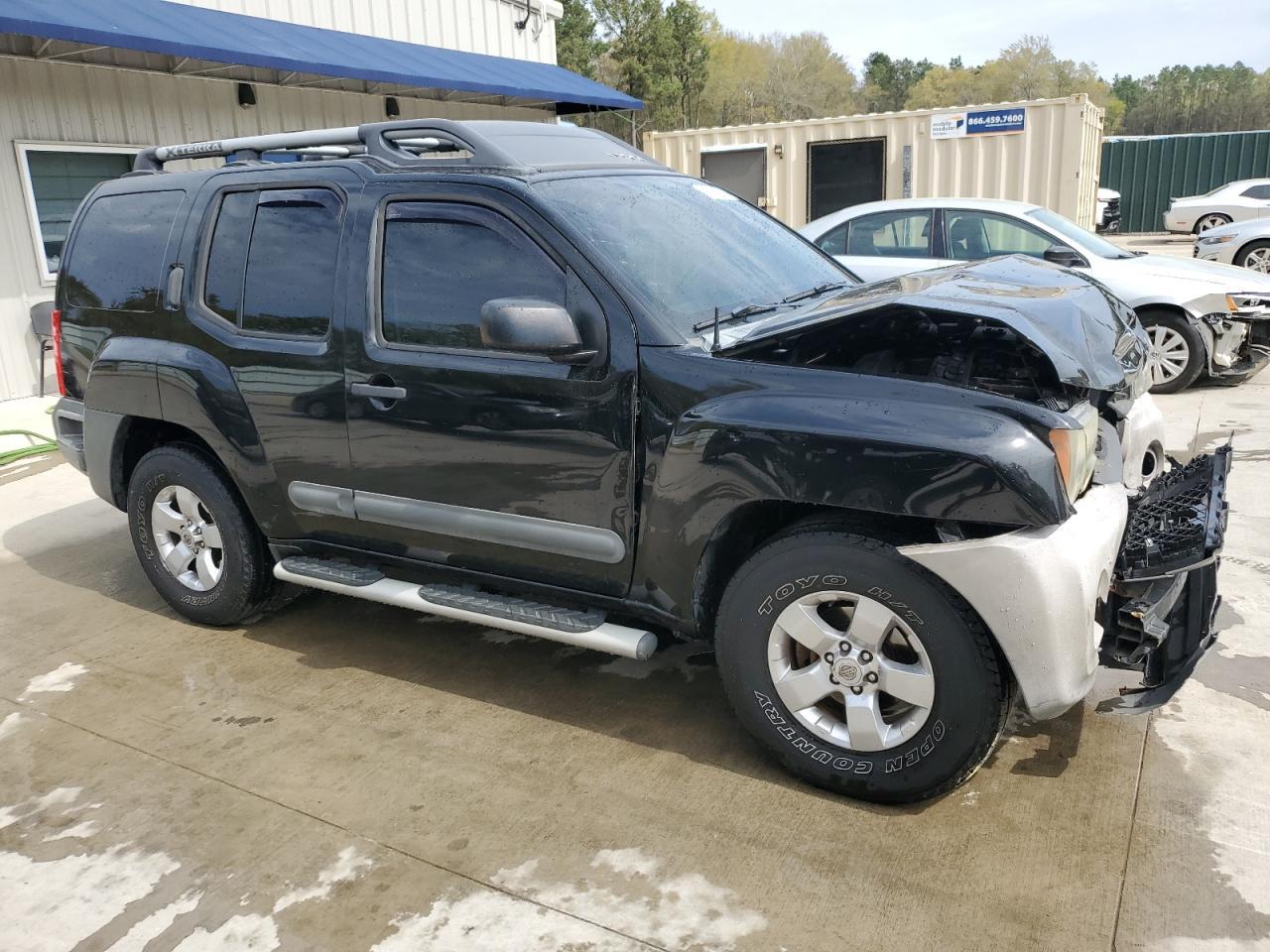 2013 NISSAN XTERRA X - Фото 4