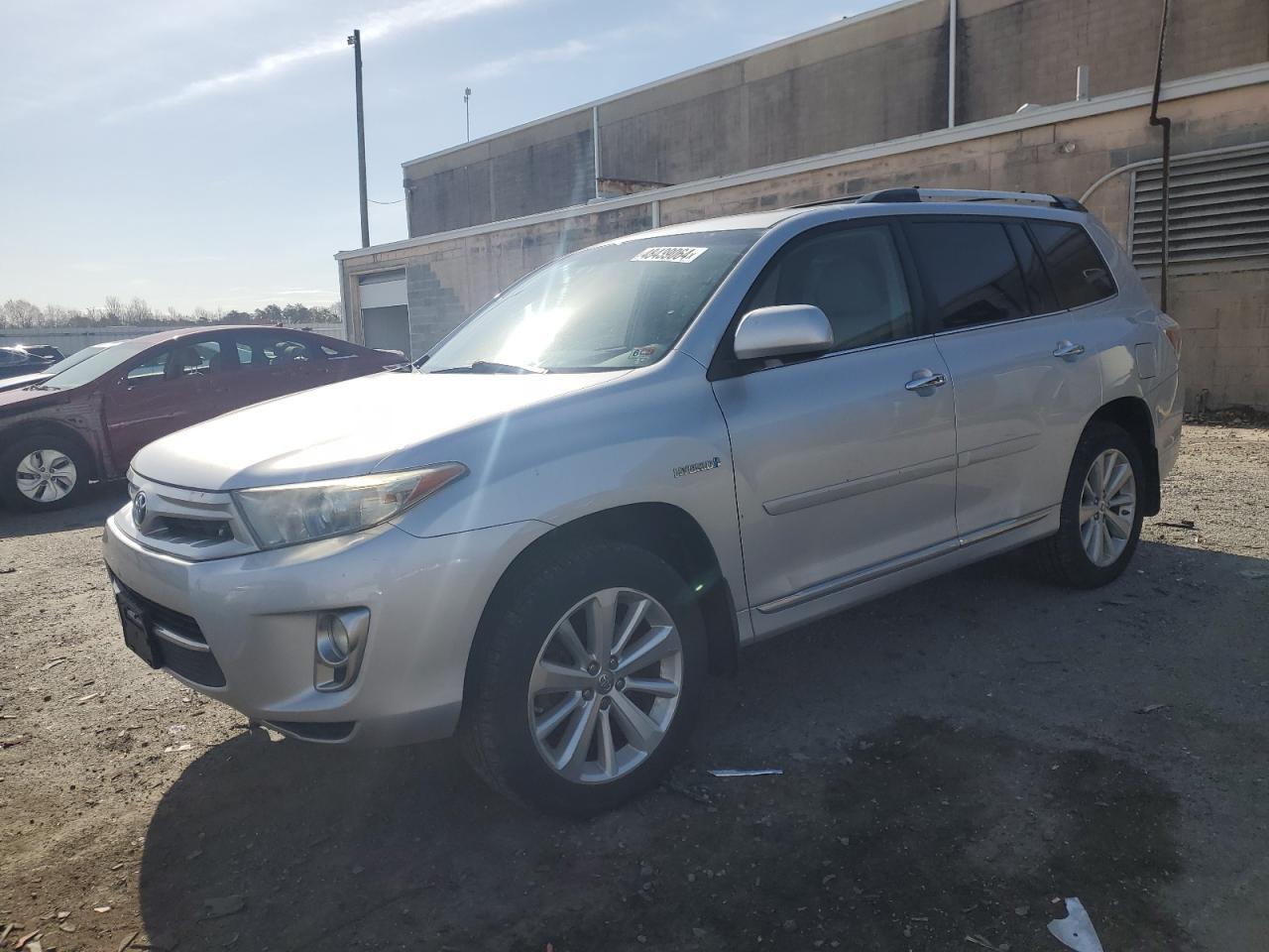 2013 TOYOTA HIGHLANDER car image