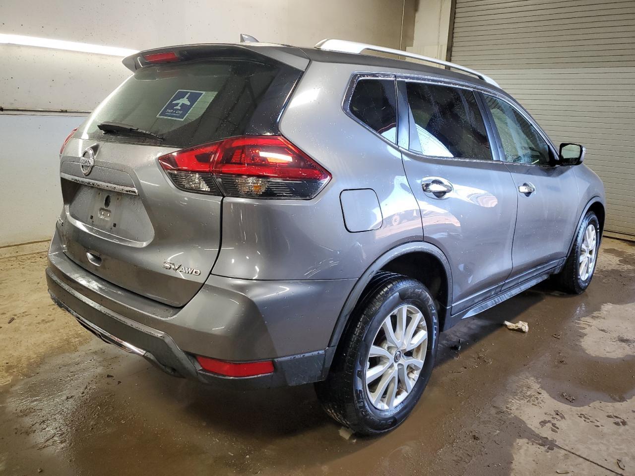 2018 NISSAN ROGUE S - Фото 3