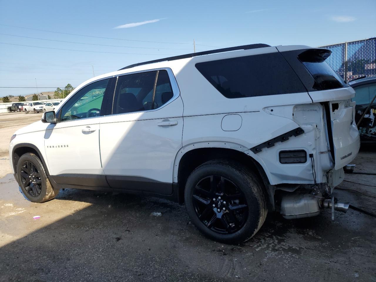 2021 CHEVROLET TRAVERSE L - Фото 2