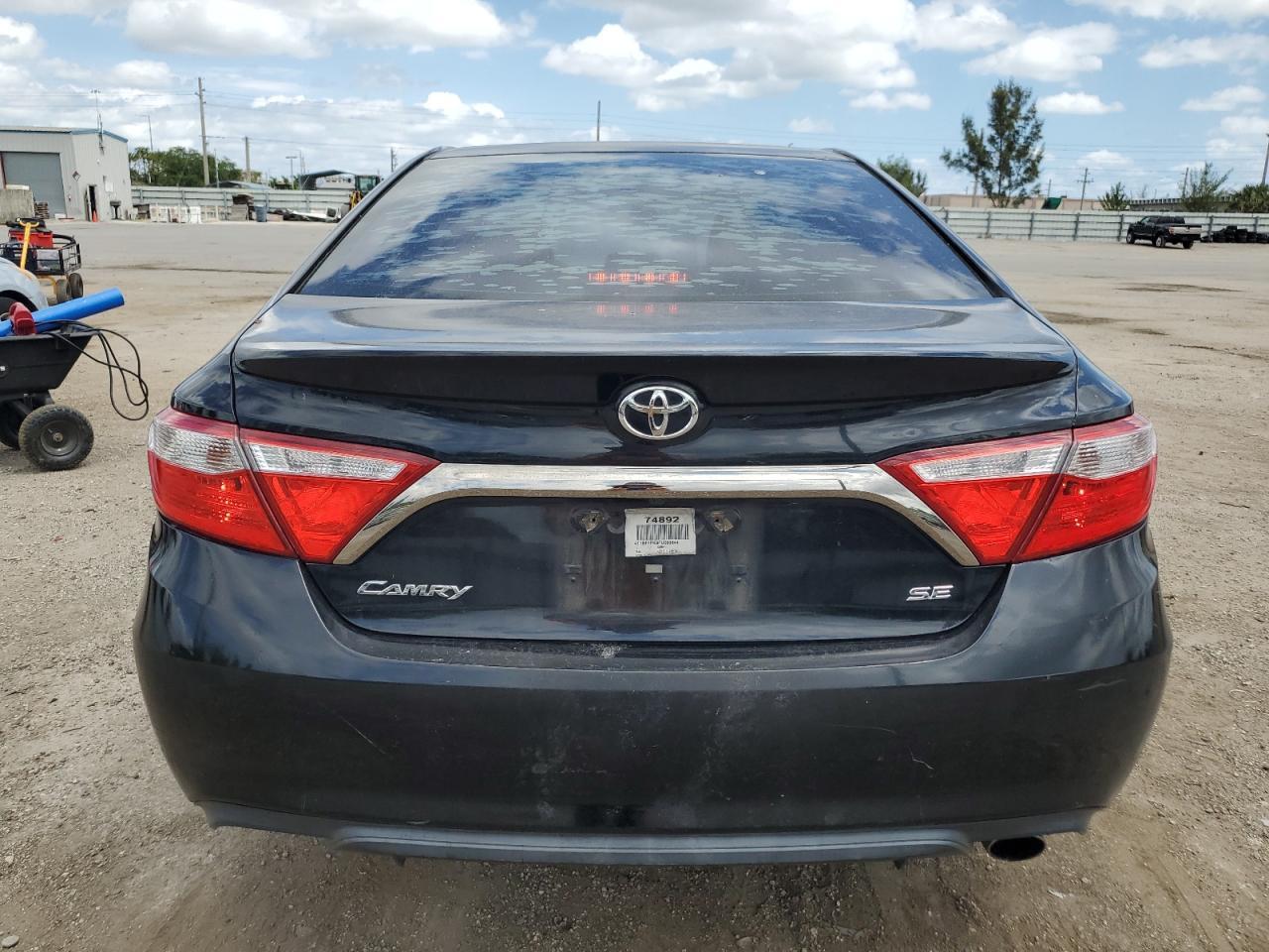 2015 TOYOTA CAMRY LE - Фото 6