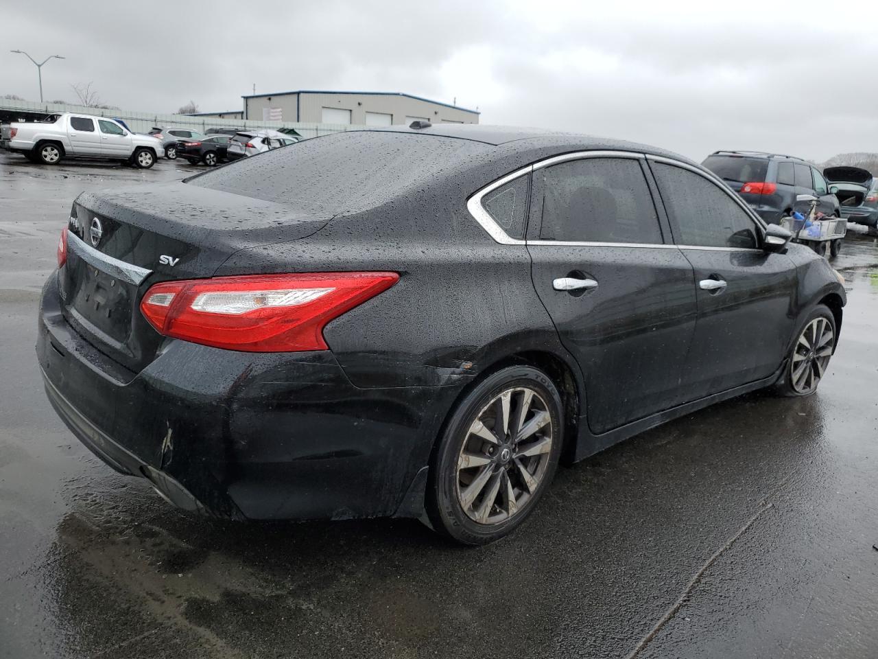 2017 NISSAN ALTIMA 2.5 - Фото 3
