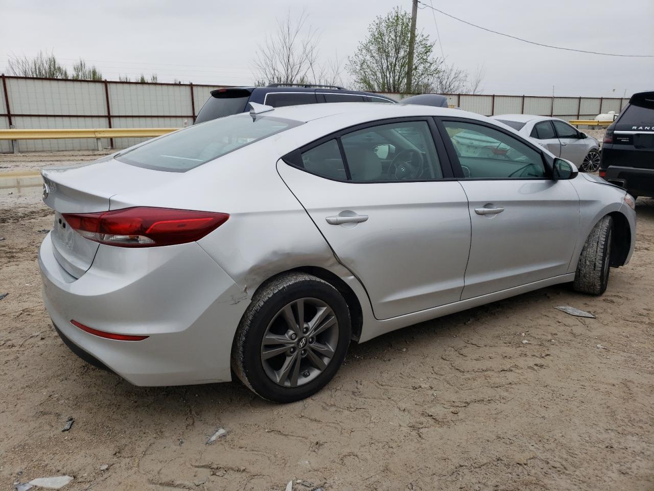 2017 HYUNDAI ELANTRA SE - Фото 3