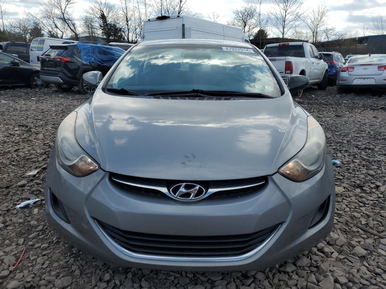 2011 HYUNDAI ELANTRA GL - Image 5