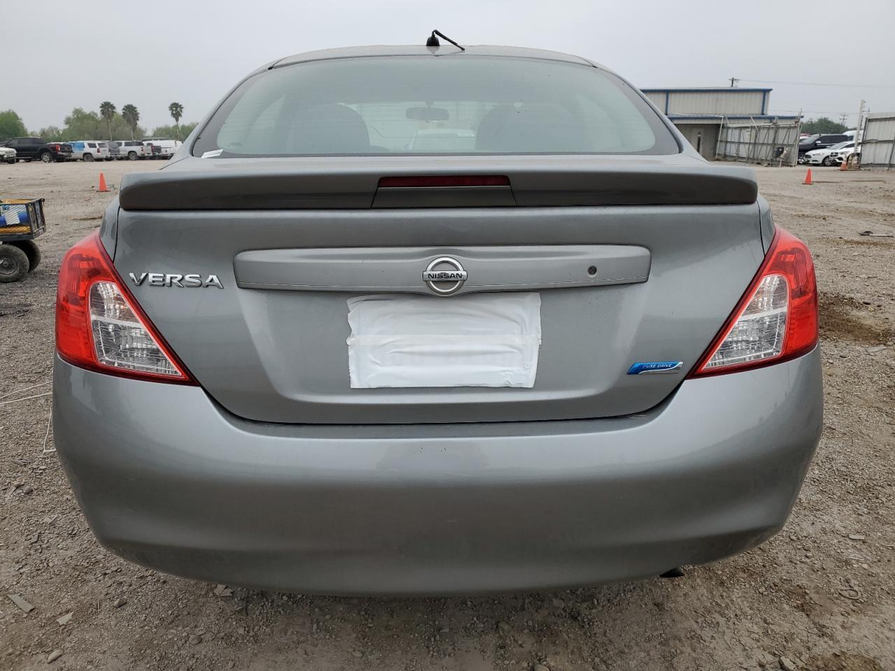 2014 NISSAN VERSA S - Фото 6