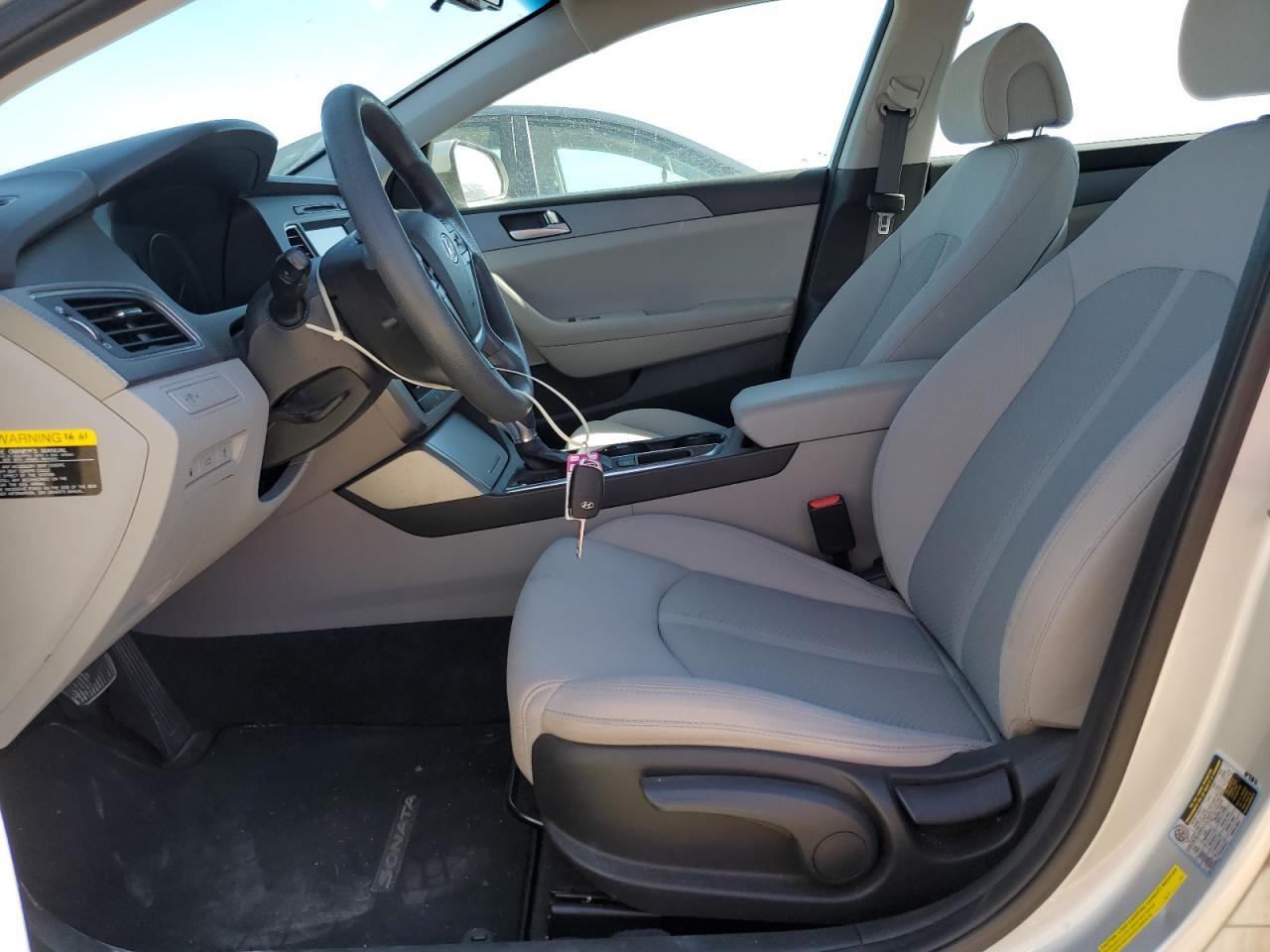2017 HYUNDAI SONATA SE - Фото 7