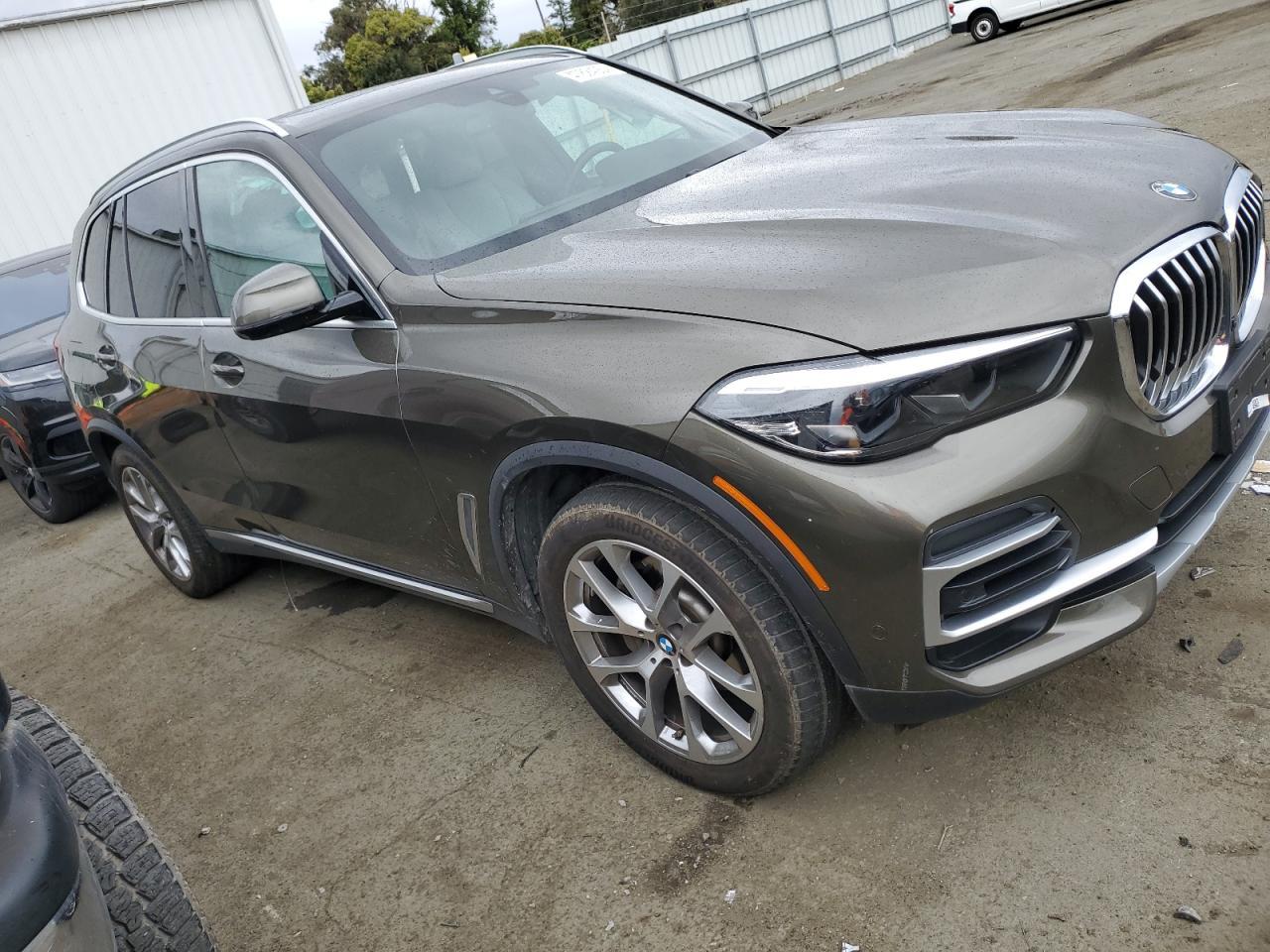 2023 BMW X5 XDRIVE4 - Image 4