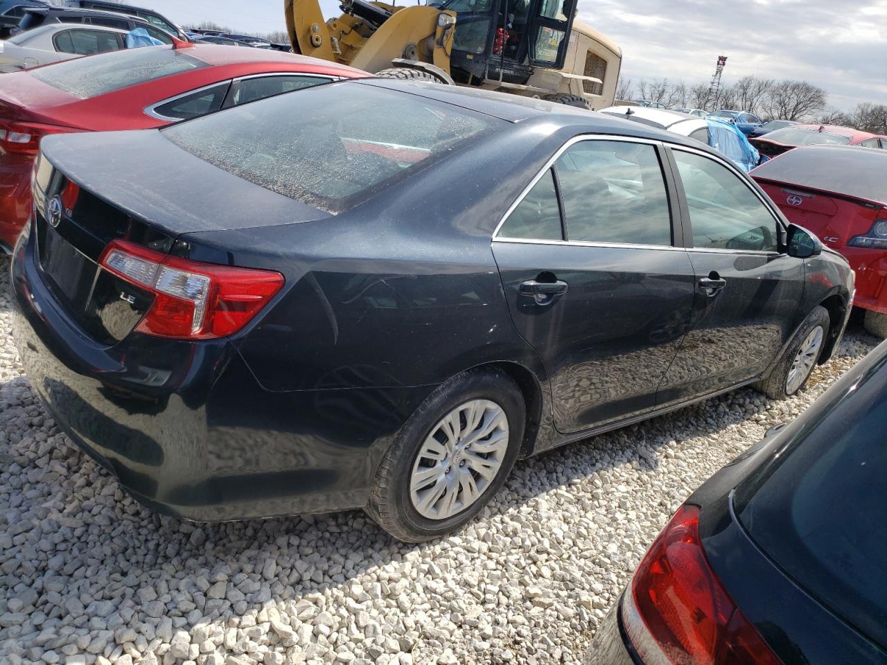 2013 TOYOTA CAMRY L - Image 3