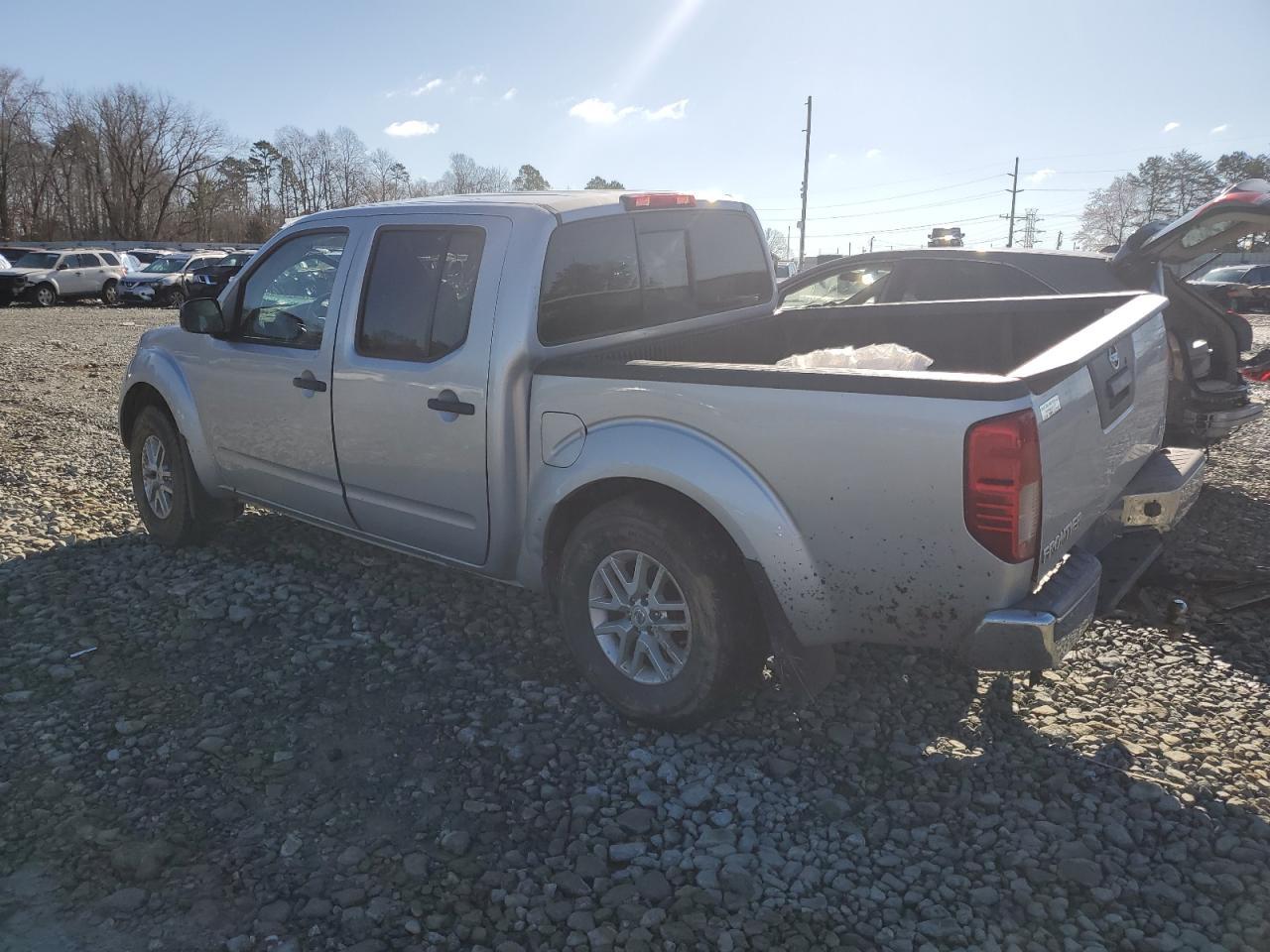 2019 NISSAN FRONTIER S - Фото 2