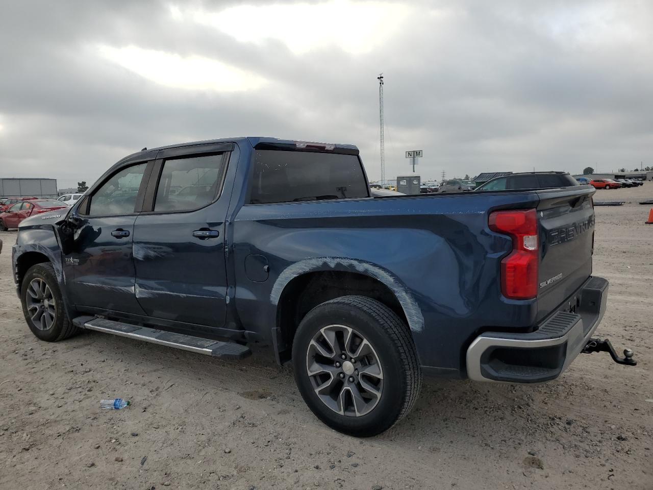 2019 CHEVROLET SILVERADO - Image 2