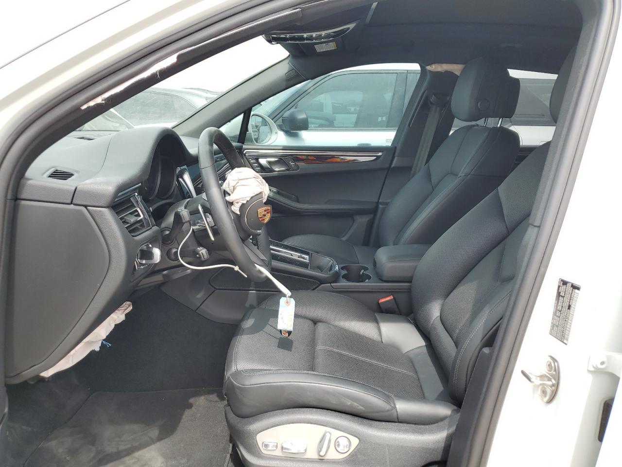 2023 PORSCHE MACAN BASE - Image 7