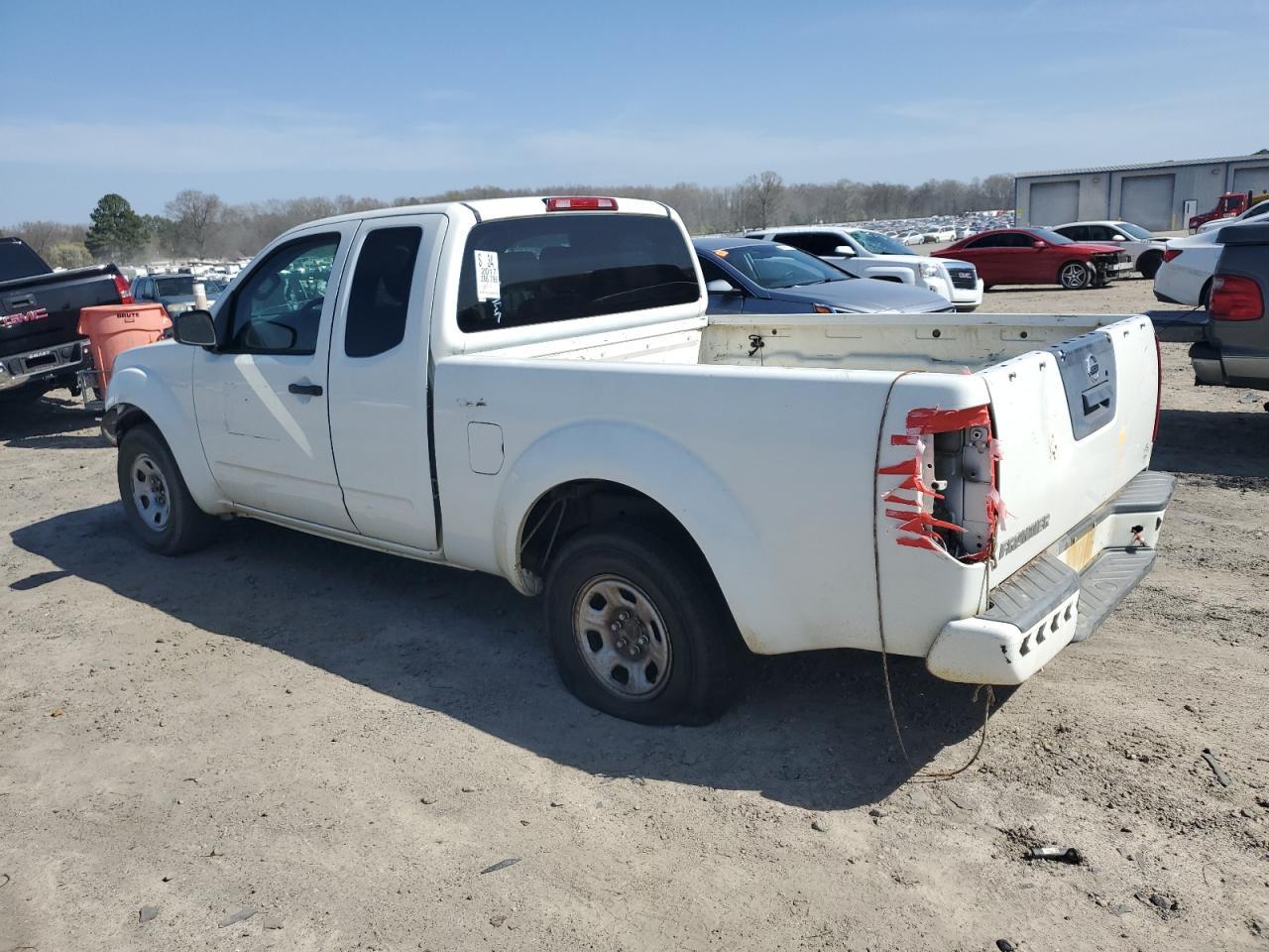 2017 NISSAN FRONTIER S - Фото 2