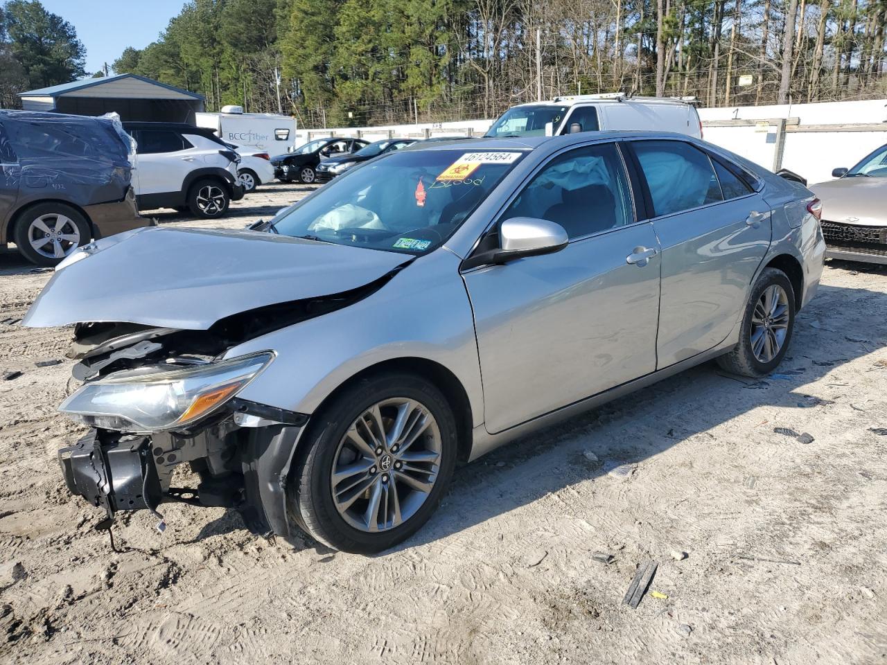2016 TOYOTA CAMRY LE