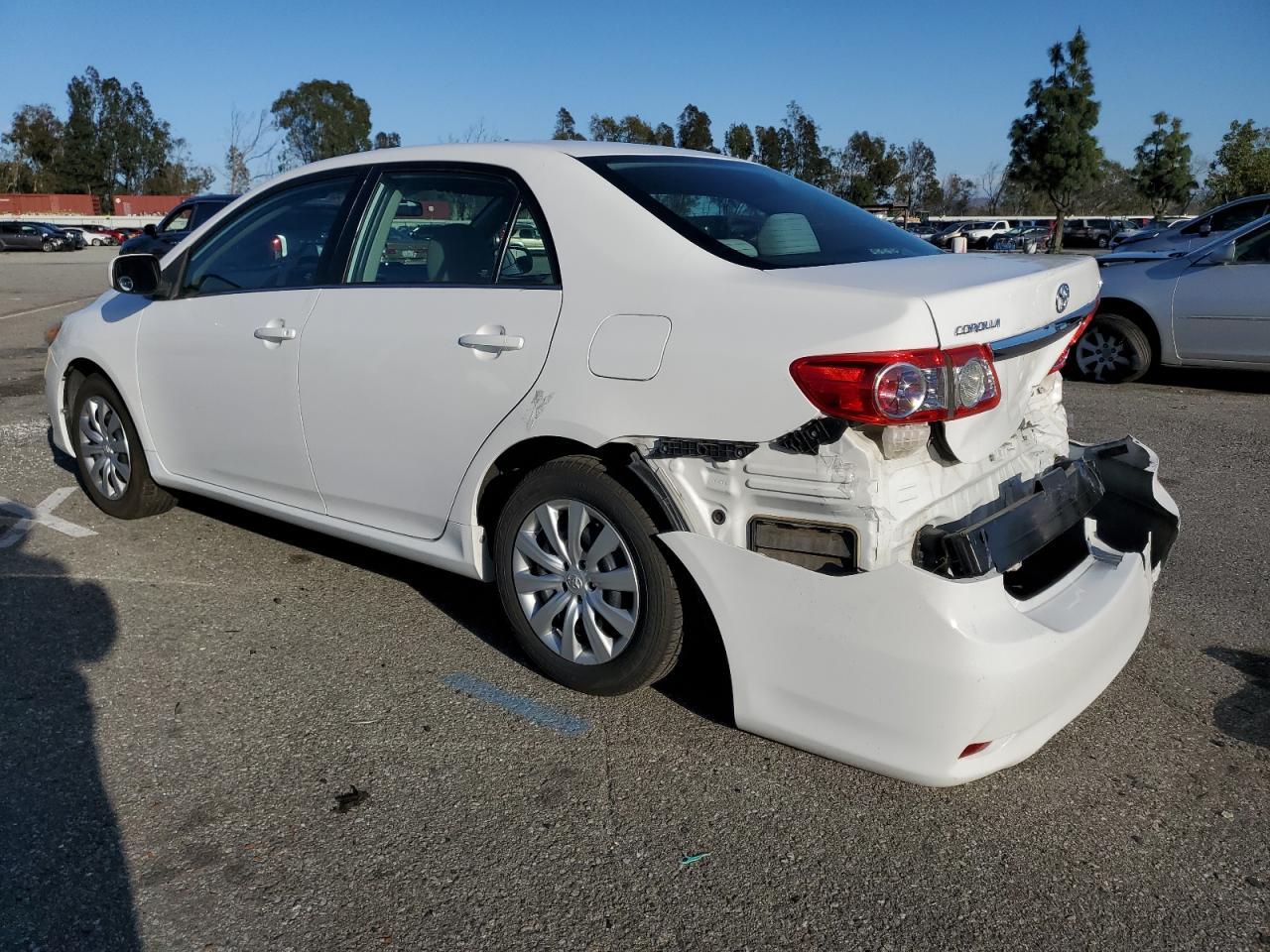 2013 TOYOTA COROLLA BA - Image 2