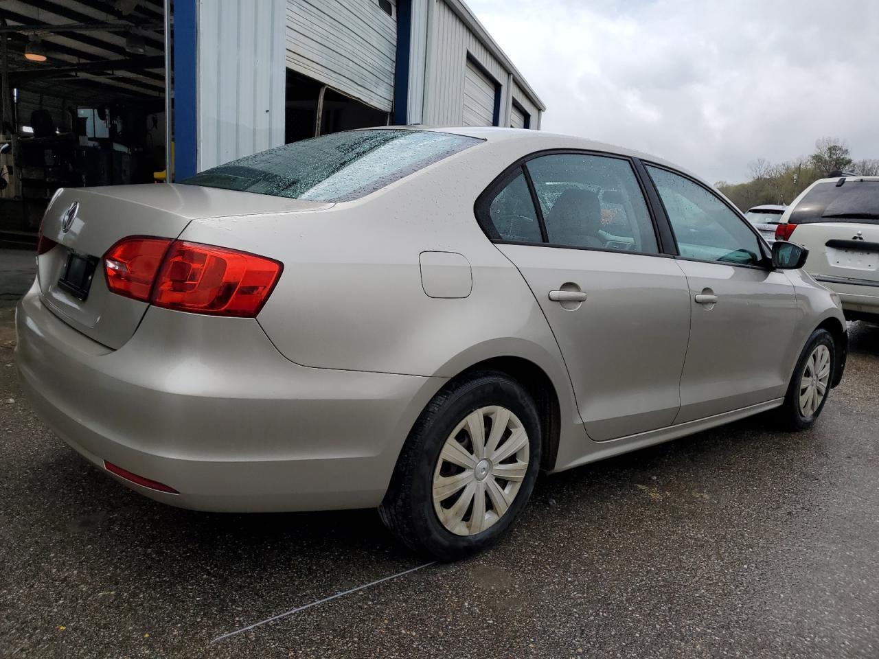 2013 VOLKSWAGEN JETTA BASE - Фото 3