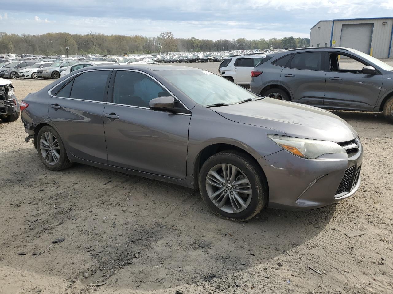 2015 TOYOTA CAMRY LE - Фото 4