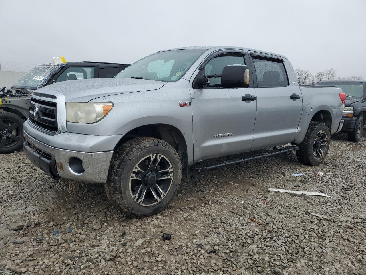 2010 TOYOTA TUNDRA CRE car image