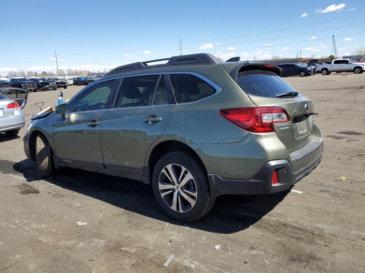 2018 SUBARU OUTBACK 3. - Image 2