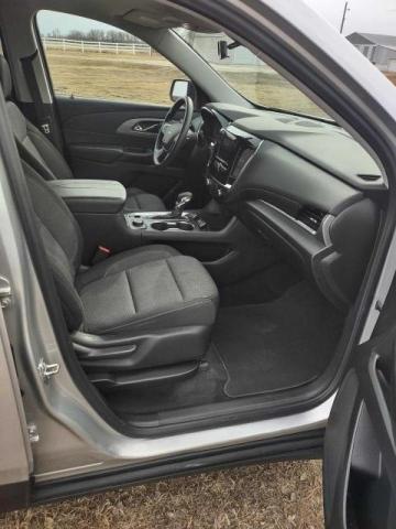 2021 Chevrolet Traverse Ls - Фото 5