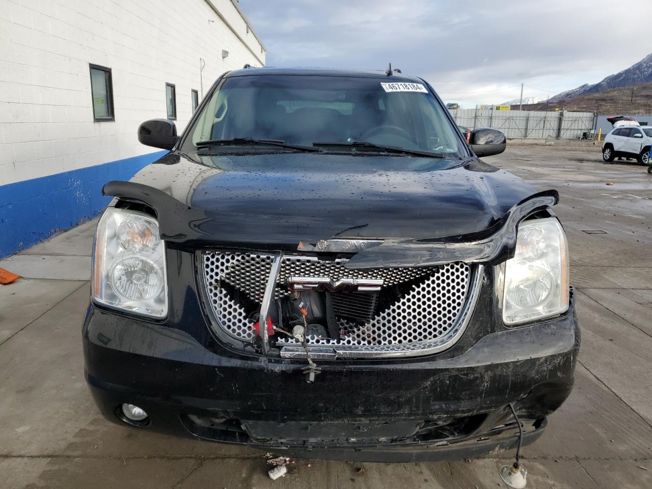 2012 GMC YUKON XL D - Image 5