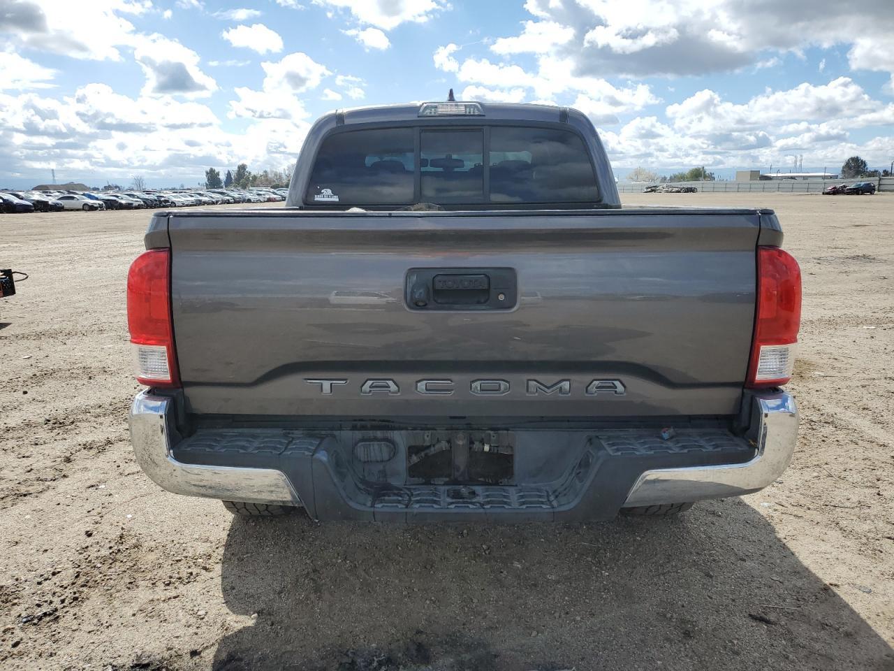 2017 TOYOTA TACOMA DOU - Фото 6