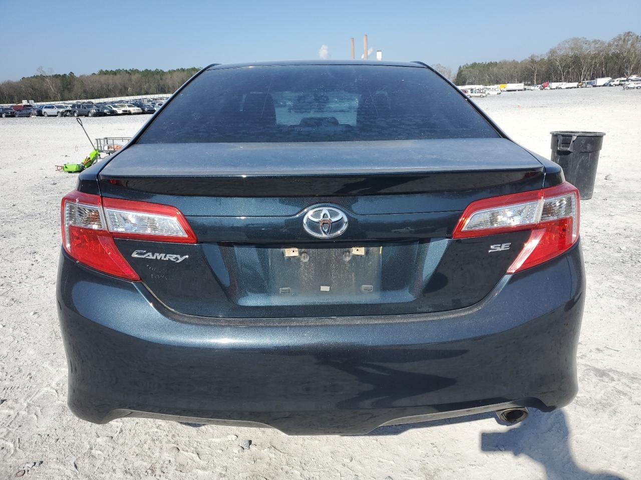 2014 TOYOTA CAMRY L - Image 6