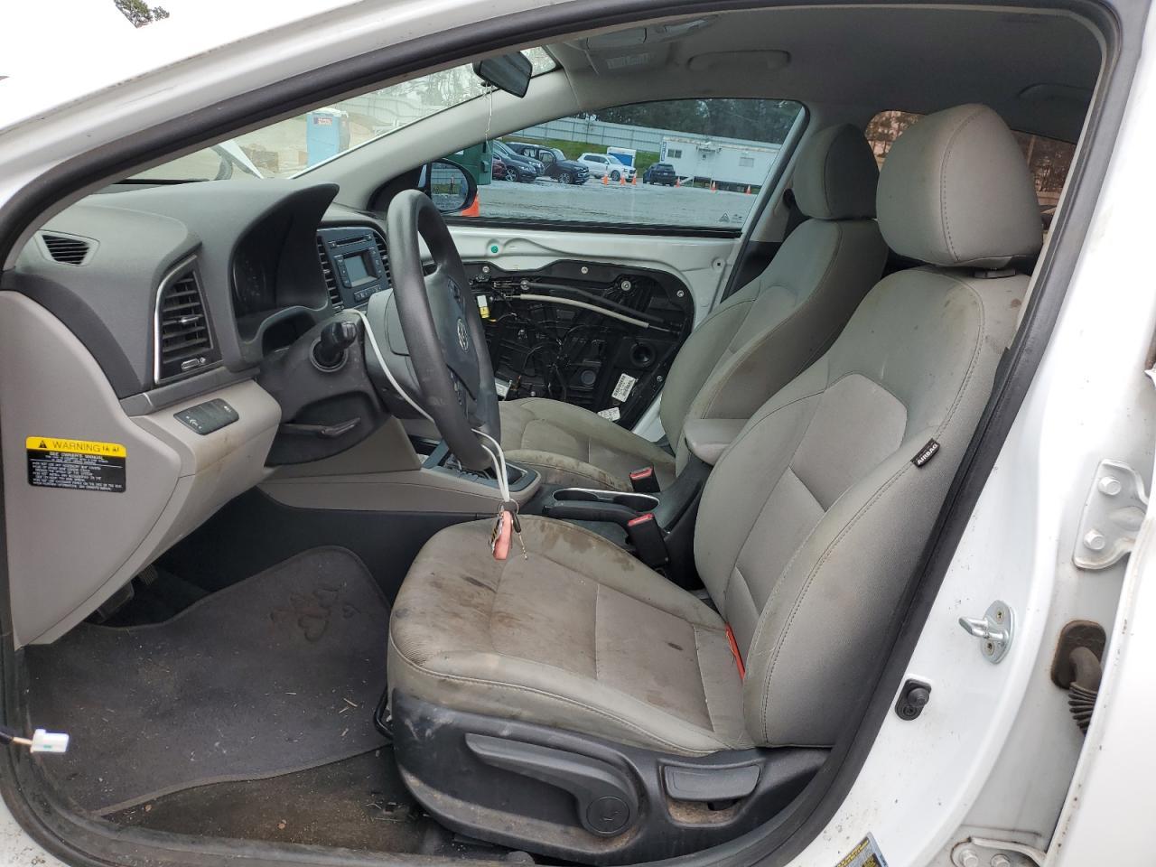 2017 HYUNDAI ELANTRA SE - Фото 7