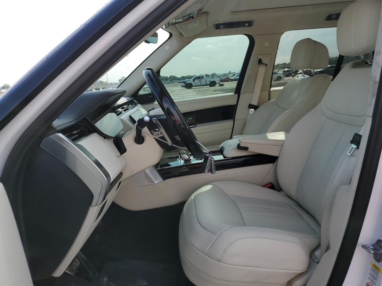 2023 LAND ROVER RANGE ROVE - Image 7