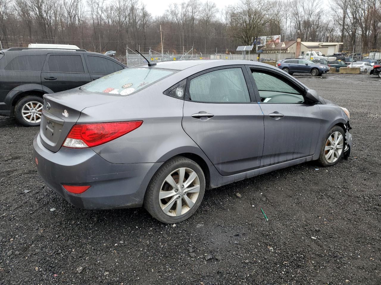 2014 HYUNDAI ACCENT GLS - Фото 3