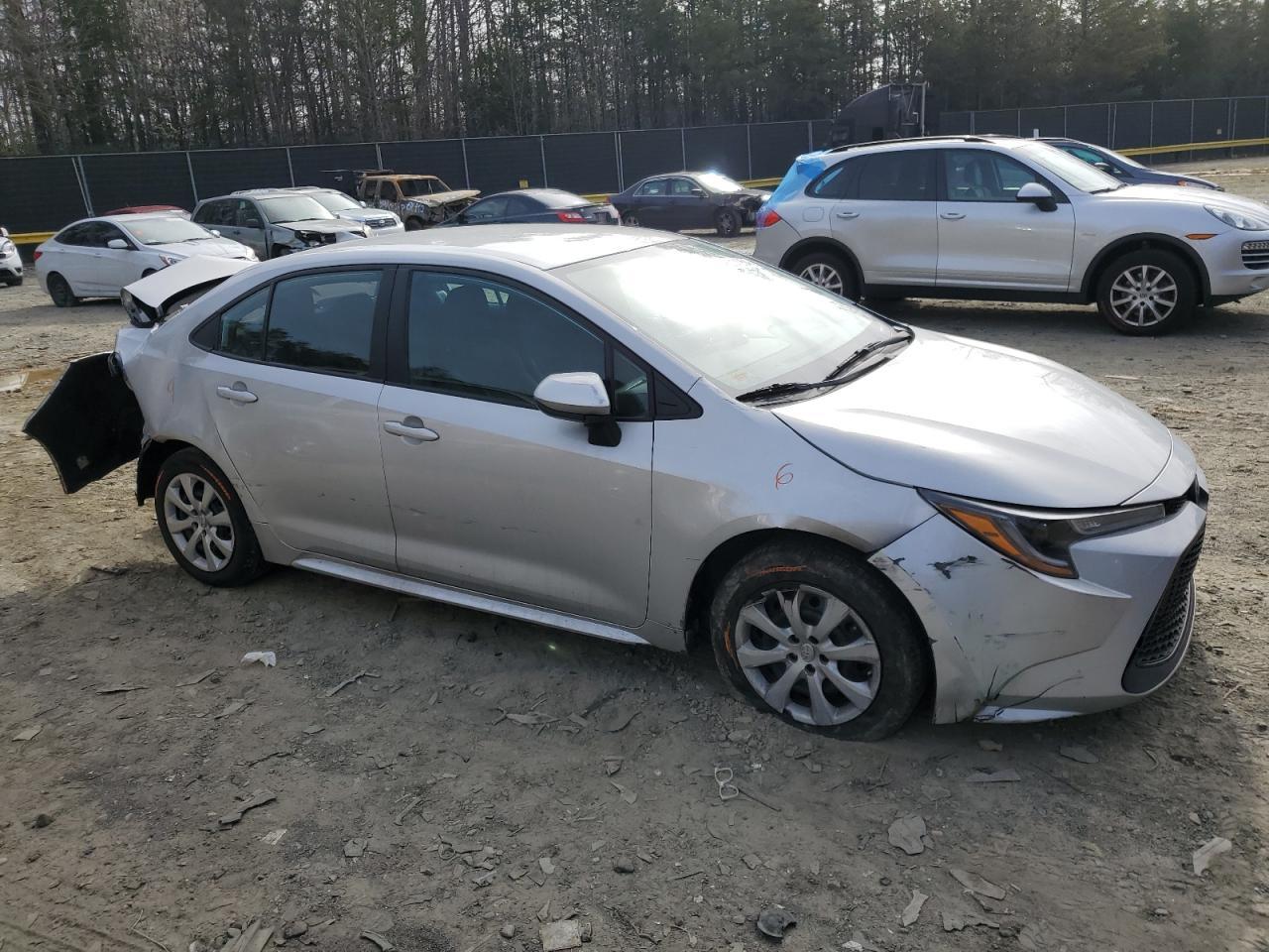 2022 TOYOTA COROLLA LE - Фото 4