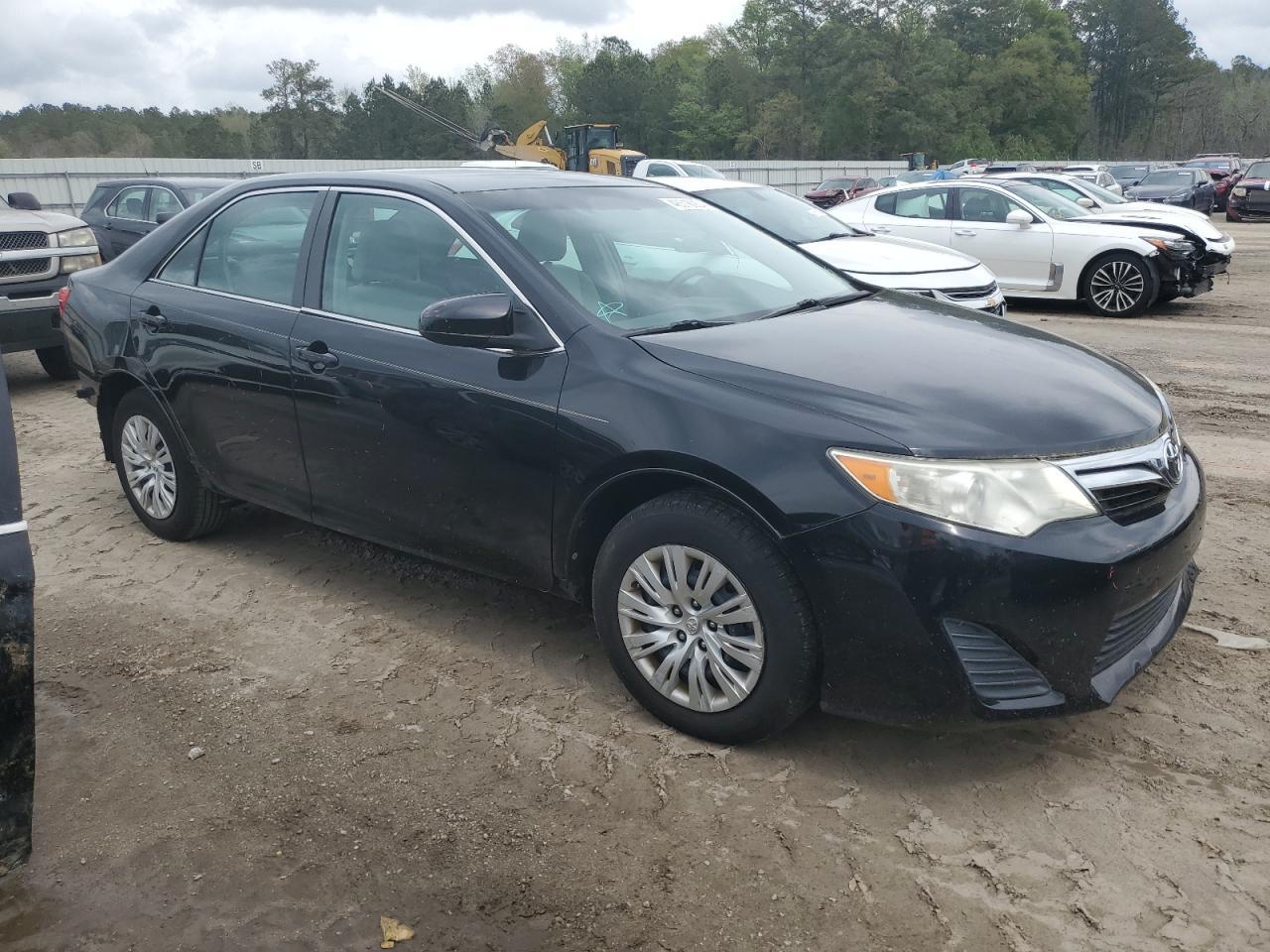 2013 TOYOTA CAMRY L - Фото 4