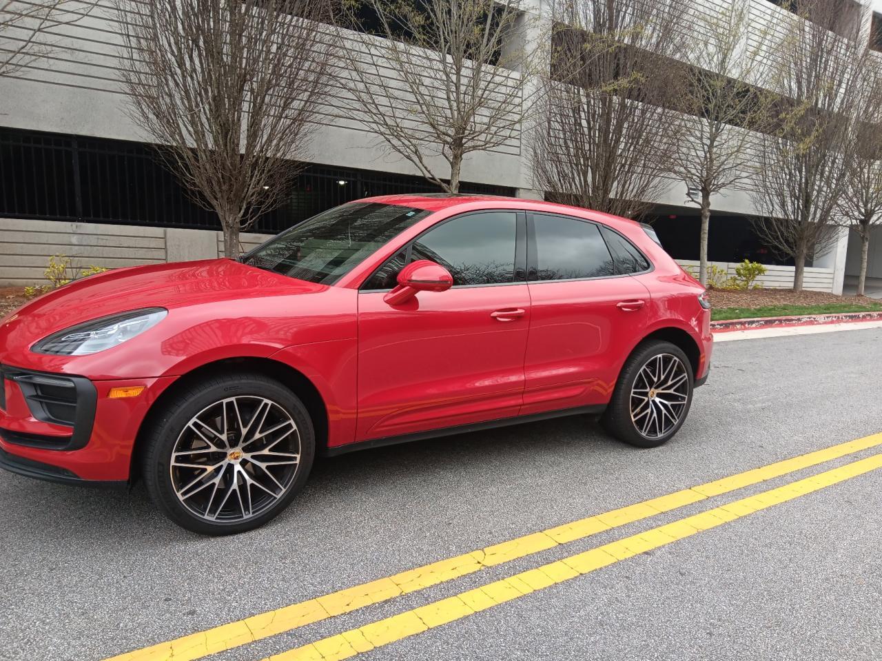 2023 PORSCHE MACAN BASE - Фото 2