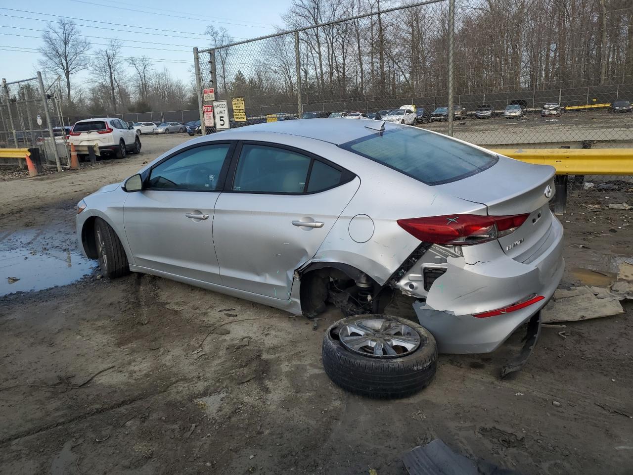 2018 HYUNDAI ELANTRA SE - Фото 2