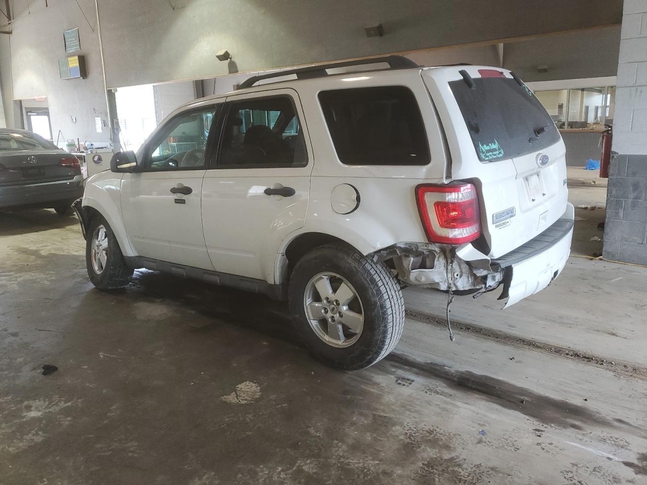 2012 FORD ESCAPE XLT - Image 2