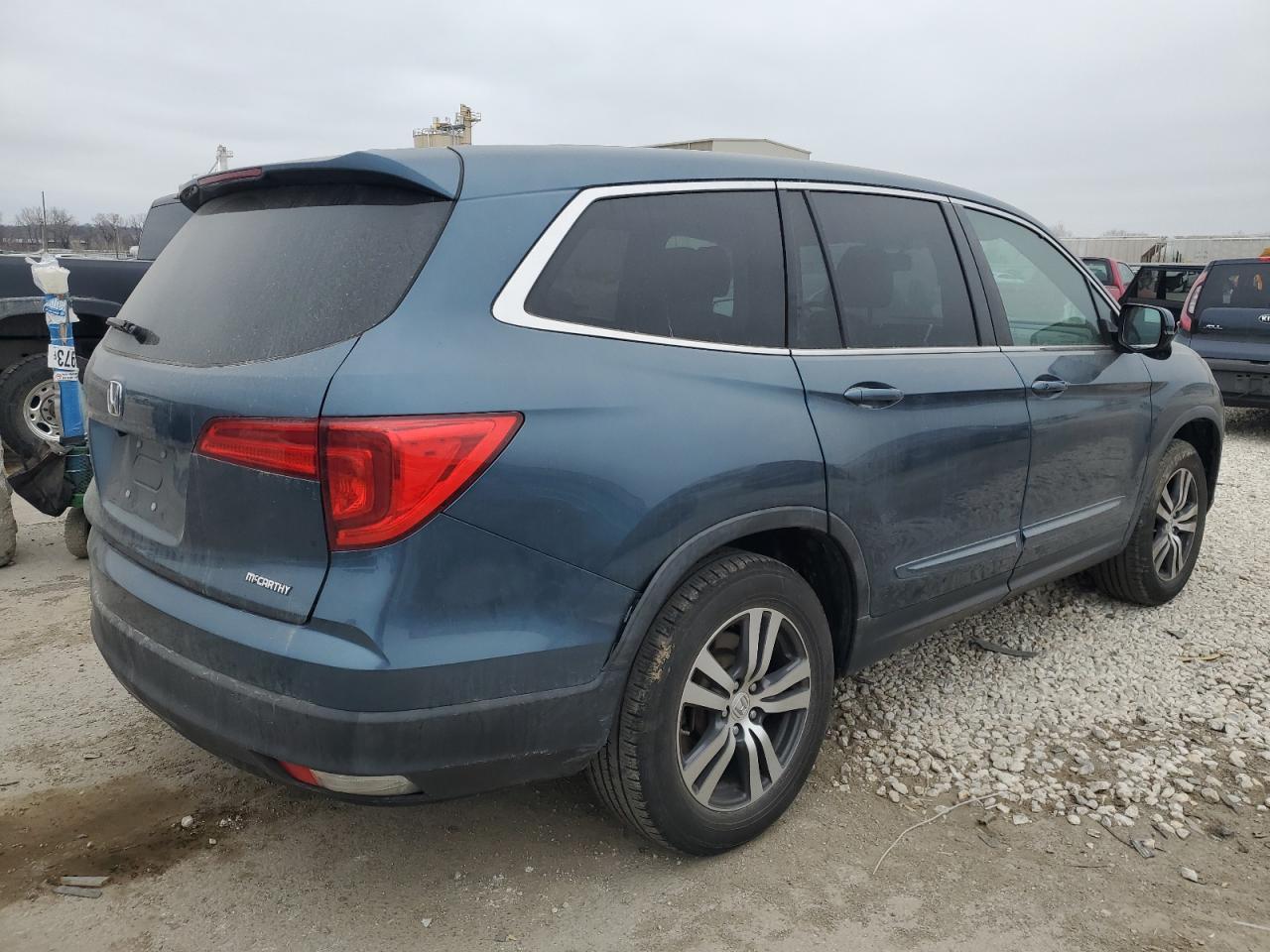 2017 HONDA PILOT EXL - Image 3