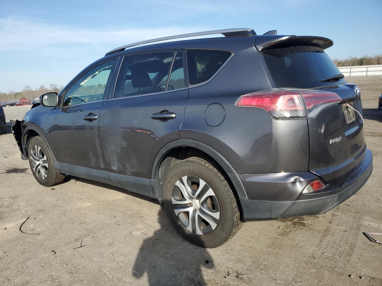 2016 TOYOTA RAV4 LE - Фото 2