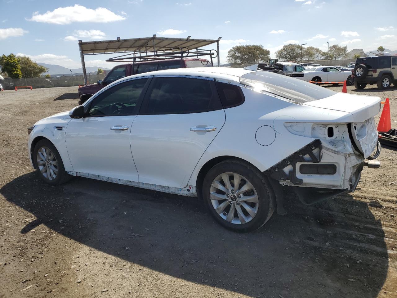 2016 KIA OPTIMA LX - Фото 2